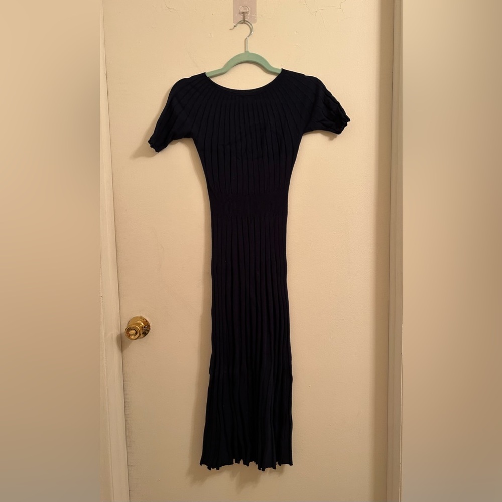 NWOT Uniqlo U Crew Neck Ribbed Balloon Dress - Picture 3 of 6